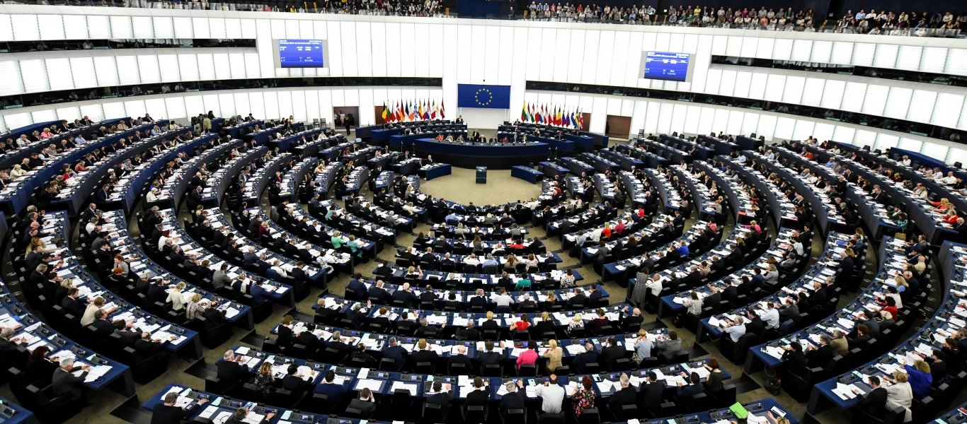 Τους προστατευόμενους μάρτυρες της Novartis βράβευσε η ευρωομάδα της Αριστεράς